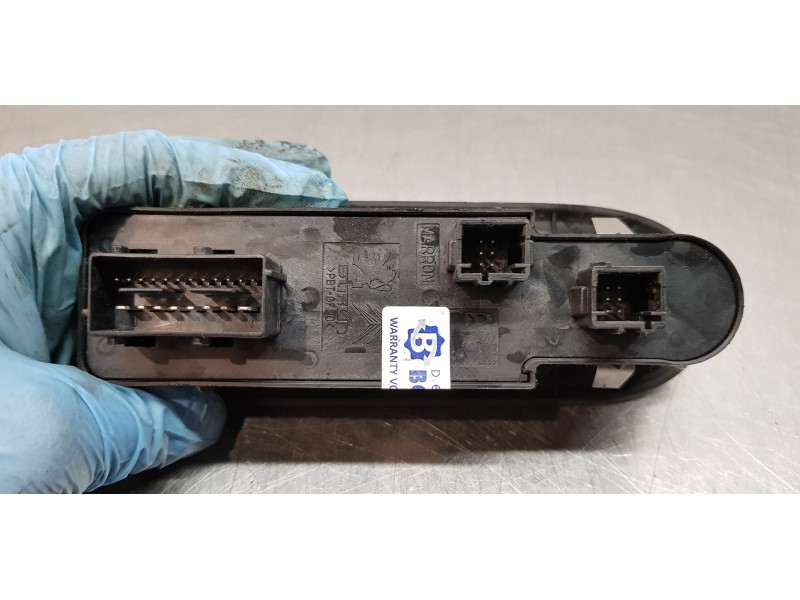 Recambio de mando elevalunas delantero izquierdo para peugeot 508 active referencia OEM IAM 96659465ZD   Recambio de mando elevalunas delantero izquierdo para peugeot 508 active referencia OEM IAM 96659465ZD