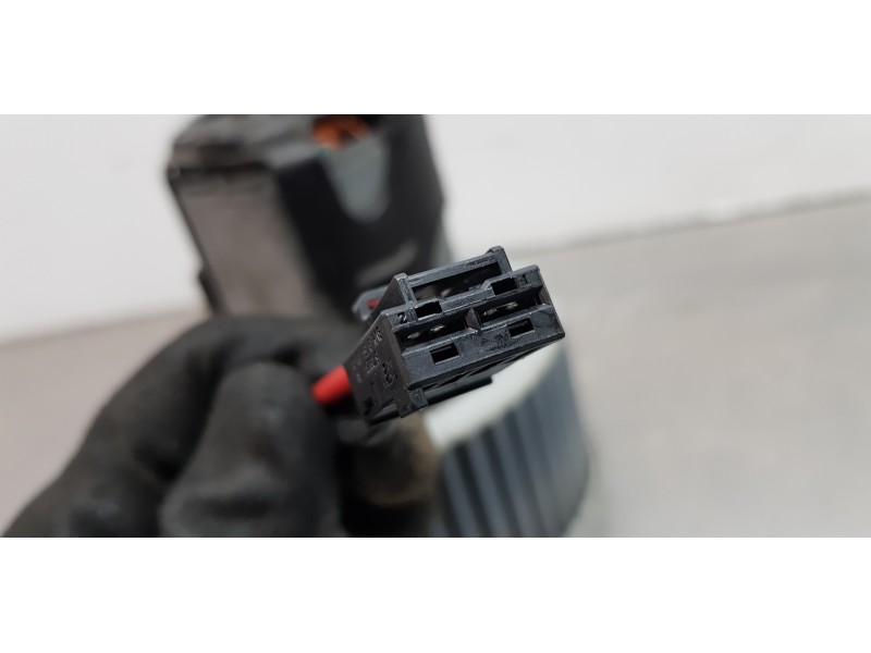 Recambio de motor calefaccion para bmw serie 5 gran turismo (f07) 530d xdrive referencia OEM IAM 64119242607  