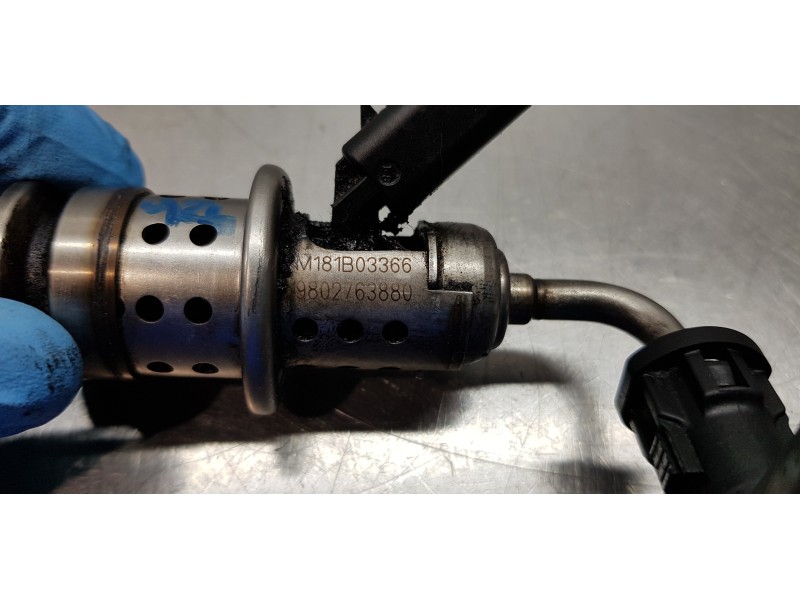 Recambio de inyector para peugeot 308 sw active referencia OEM IAM 9802763880   Recambio de inyector para peugeot 308 sw active referencia OEM IAM 9802763880