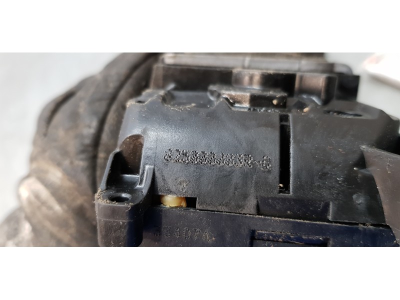 Recambio de cerradura puerta trasera derecha para renault laguna grandtour iii authentique referencia OEM IAM 825000003R  