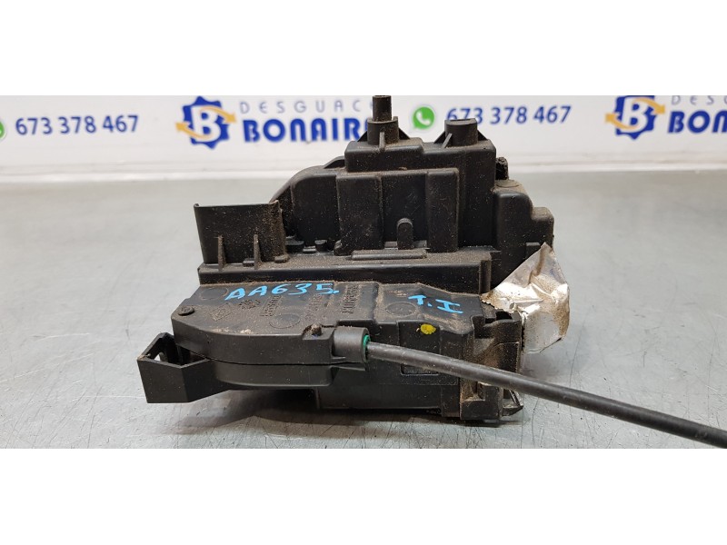 Recambio de cerradura puerta trasera izquierda para renault laguna grandtour iii authentique referencia OEM IAM 825010003R  