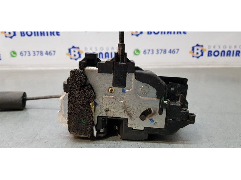 Recambio de cerradura puerta trasera izquierda para renault laguna grandtour iii authentique referencia OEM IAM 825010003R  