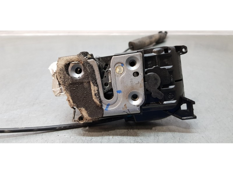 Recambio de cerradura puerta trasera izquierda para renault laguna grandtour iii authentique referencia OEM IAM 825010003R  