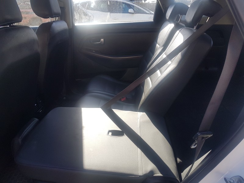 kia carens ( ) del año 2017