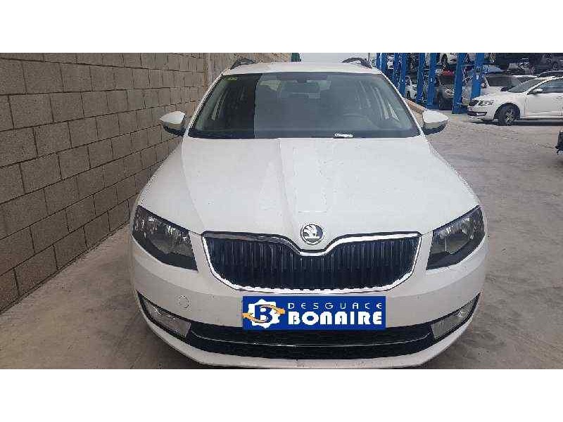 skoda octavia combi (5e5) del año 2013