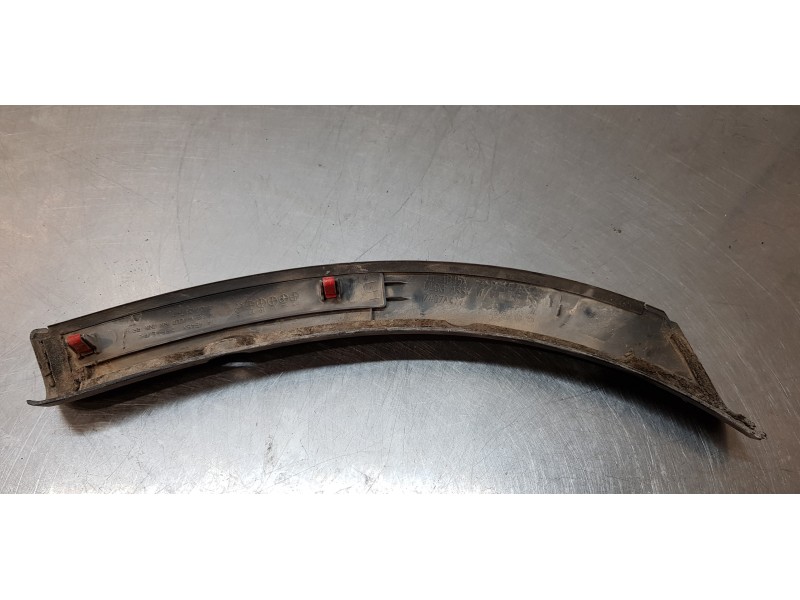 Recambio de aletin trasero izquierdo para mitsubishi outlander (gf0) motion 4wd referencia OEM IAM 7407A317  