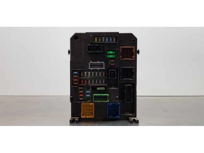 Recambio de caja reles / fusibles para peugeot 508 active referencia OEM IAM 9664992380   Recambio de caja reles / fusibles para peugeot 508 active referencia OEM IAM 9664992380