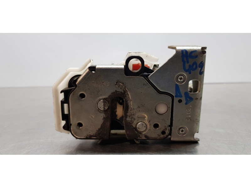 Recambio de cerradura puerta delantera derecha para fiat doblo active referencia OEM IAM 51810883  