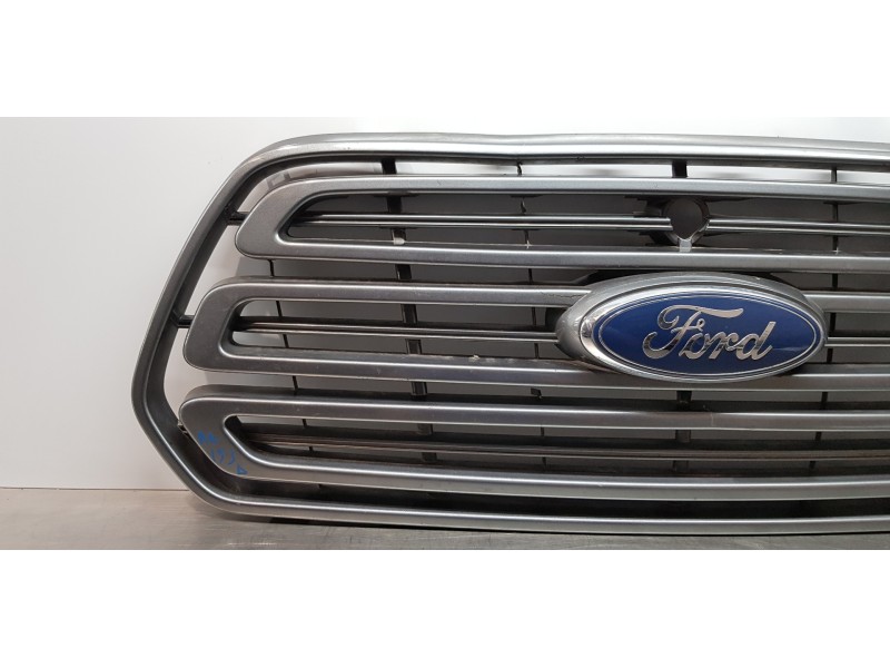 Recambio de rejilla delantera para ford transit kastenwagen (ttg) 310 l2 ambiente referencia OEM IAM 1906368 BK3117B968A BK3117B