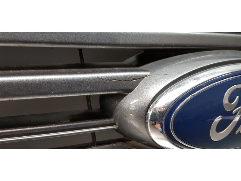 Recambio de rejilla delantera para ford transit kastenwagen (ttg) 310 l2 ambiente referencia OEM IAM 1906368 BK3117B968A BK3117B