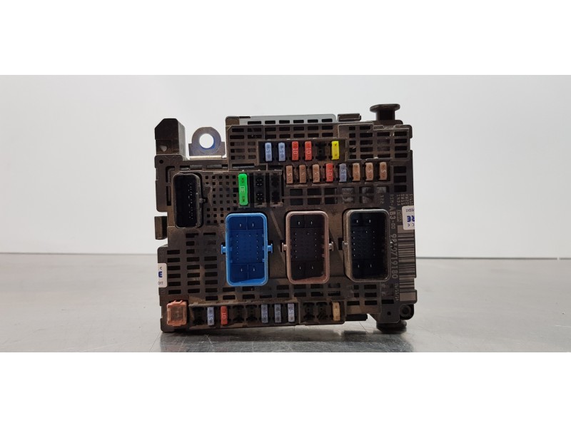 Recambio de caja reles / fusibles para peugeot 508 active referencia OEM IAM 9810719180   Recambio de caja reles / fusibles para peugeot 508 active referencia OEM IAM 9810719180