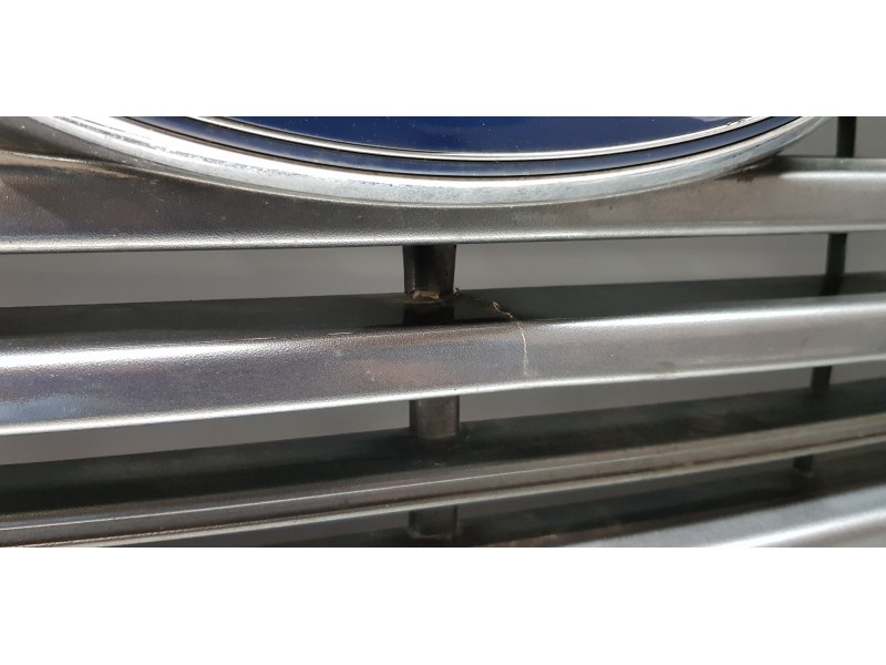 Recambio de rejilla delantera para ford transit kastenwagen (ttg) 310 l2 ambiente referencia OEM IAM 1906368 BK3117B968A BK3117B