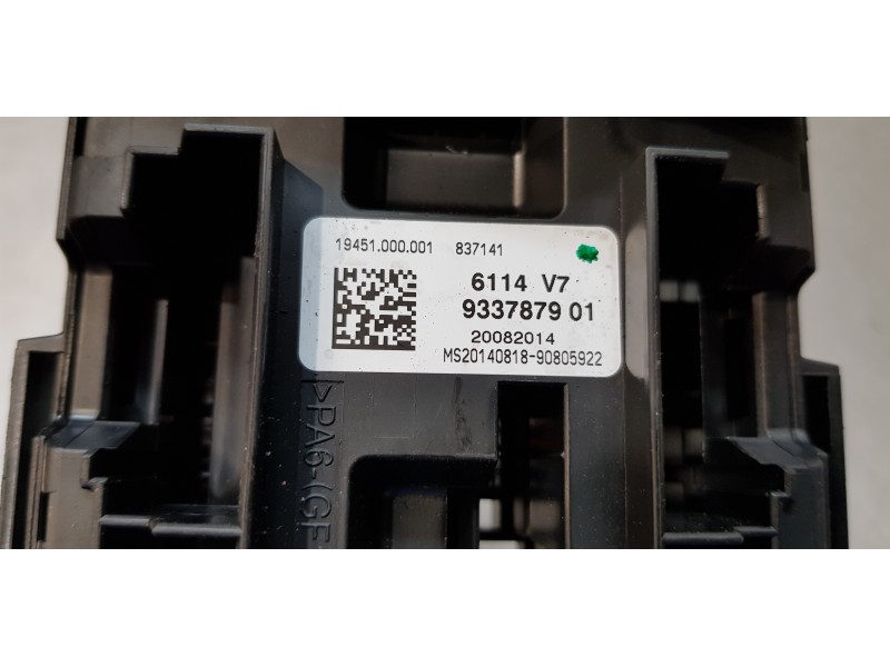 Recambio de caja reles / fusibles para bmw serie 3 touring (f31) 318d referencia OEM IAM 933787901  