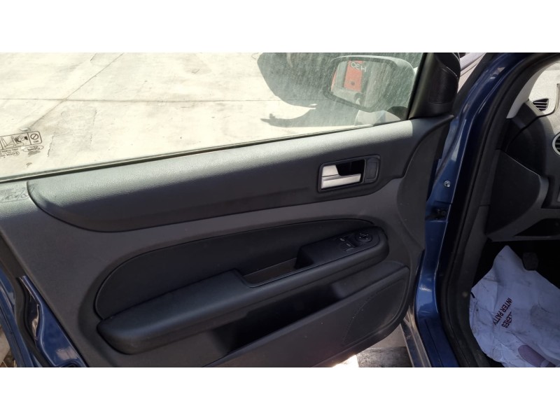 ford focus berlina (cap) del año 2006