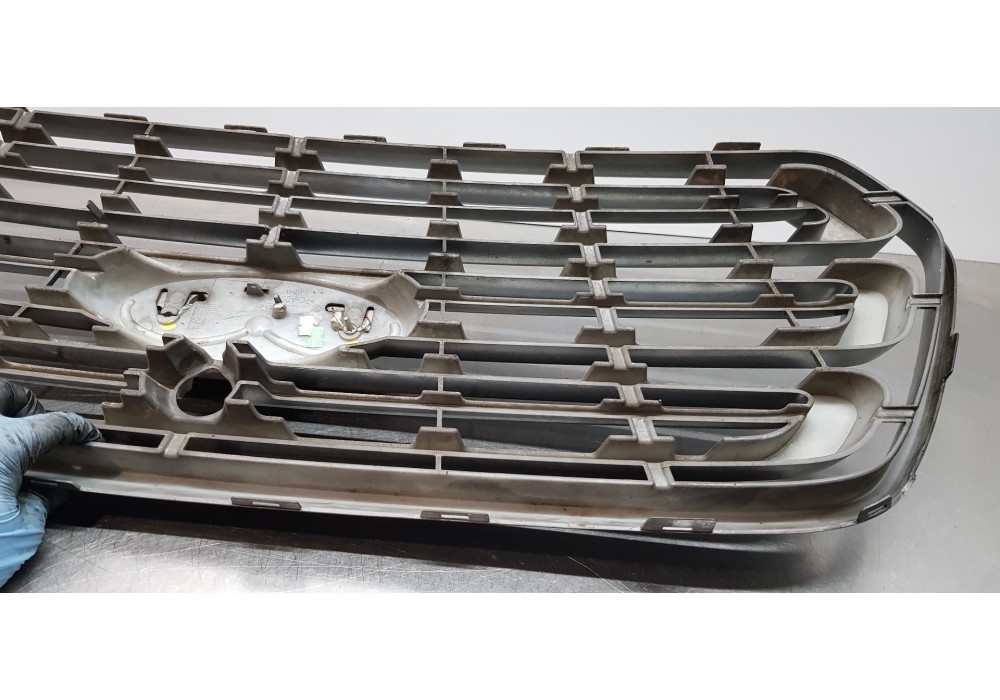 Recambio de rejilla delantera para ford transit kastenwagen (ttg) 310 l2 ambiente referencia OEM IAM 1906368 BK3117B968A BK3117B