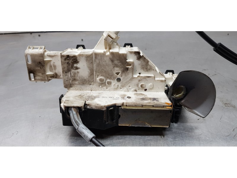 Recambio de cerradura puerta delantera izquierda para citroen c4 coupe vtr plus referencia OEM IAM 9135FE   Recambio de cerradura puerta delantera izquierda para citroen c4 coupe vtr plus referencia OEM IAM 9135FE
