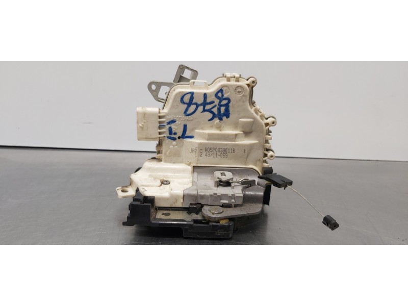 Recambio de cerradura puerta trasera izquierda para seat altea (5p1) fr referencia OEM IAM 5P0839059A 5P0839011B  Recambio de cerradura puerta trasera izquierda para seat altea (5p1) fr referencia OEM IAM 5P0839059A 5P0839011B