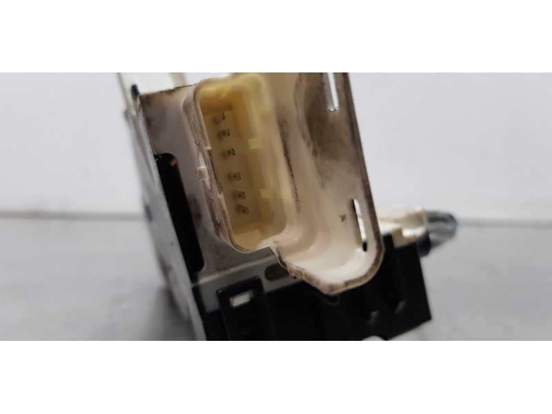 Recambio de cerradura puerta delantera izquierda para citroen c4 coupe vtr plus referencia OEM IAM 9135FE   Recambio de cerradura puerta delantera izquierda para citroen c4 coupe vtr plus referencia OEM IAM 9135FE