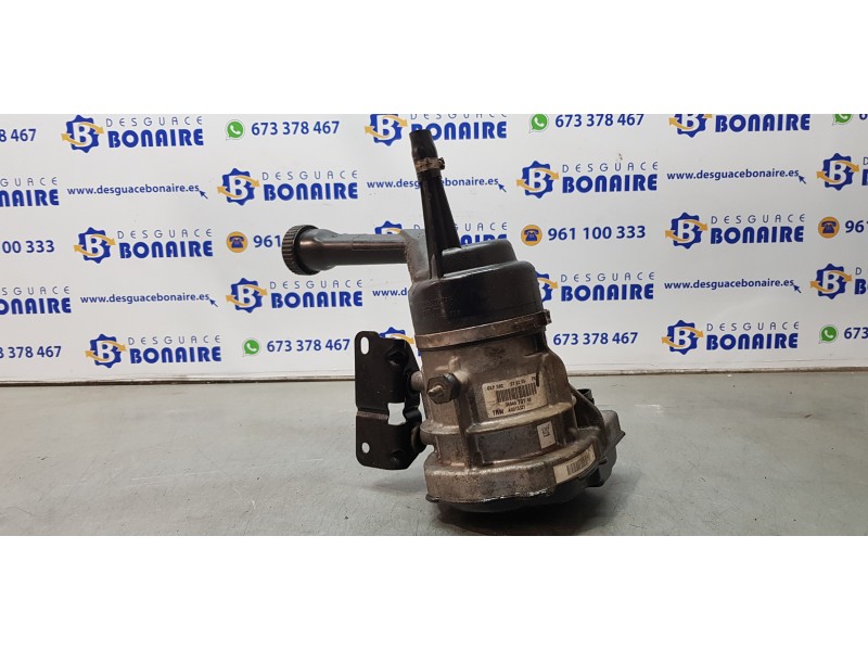 Recambio de bomba direccion para peugeot 308 access referencia OEM IAM 9684979180  