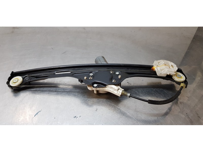 Recambio de elevalunas trasero izquierdo para bmw x5 (e70) xdrive35d referencia OEM IAM 6967261  