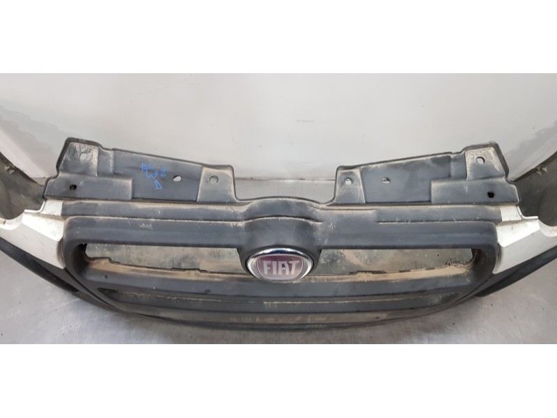 Recambio de paragolpes delantero para fiat doblo active referencia OEM IAM 735525448  