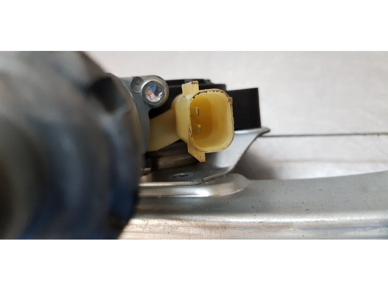 Recambio de elevalunas trasero izquierdo para chevrolet cruze hatchback ltz referencia OEM IAM 95299687  