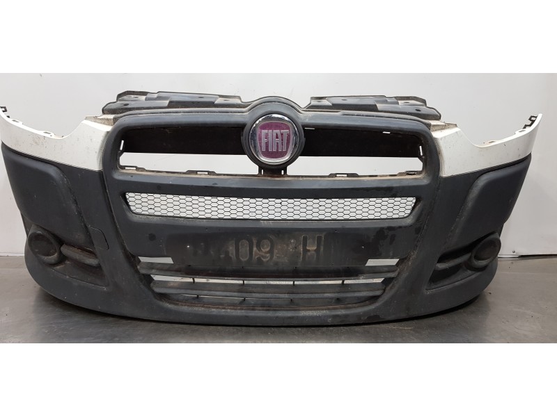 Recambio de paragolpes delantero para fiat doblo active referencia OEM IAM 735525448  