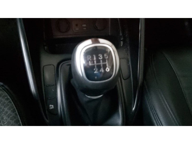 kia carens ( ) del año 2019