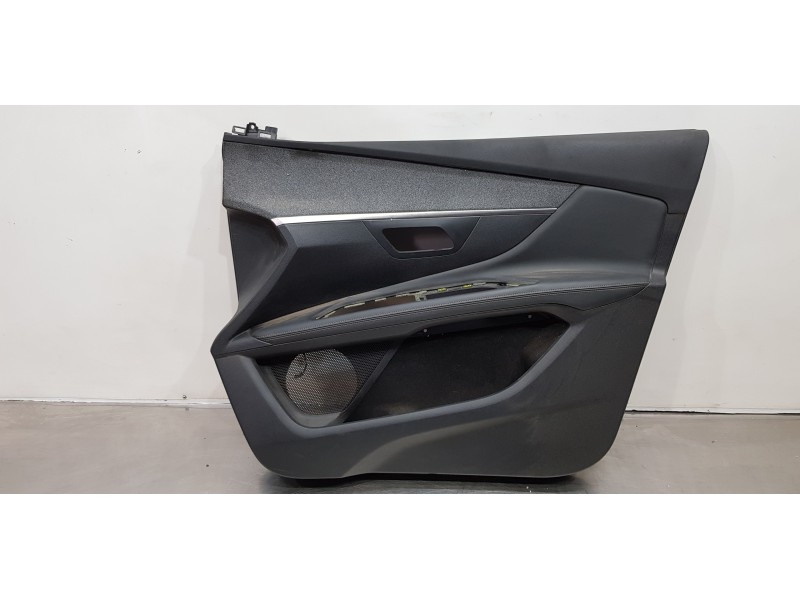 Recambio de guarnecido tapizado puerta delantera derecha para peugeot 3008 style referencia OEM IAM 98305864BY  