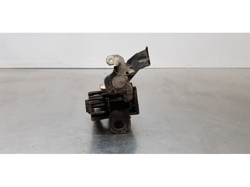 Recambio de cerradura puerta trasera izquierda para volkswagen t5 transporter/furgoneta caja cerrada referencia OEM IAM 7H082716