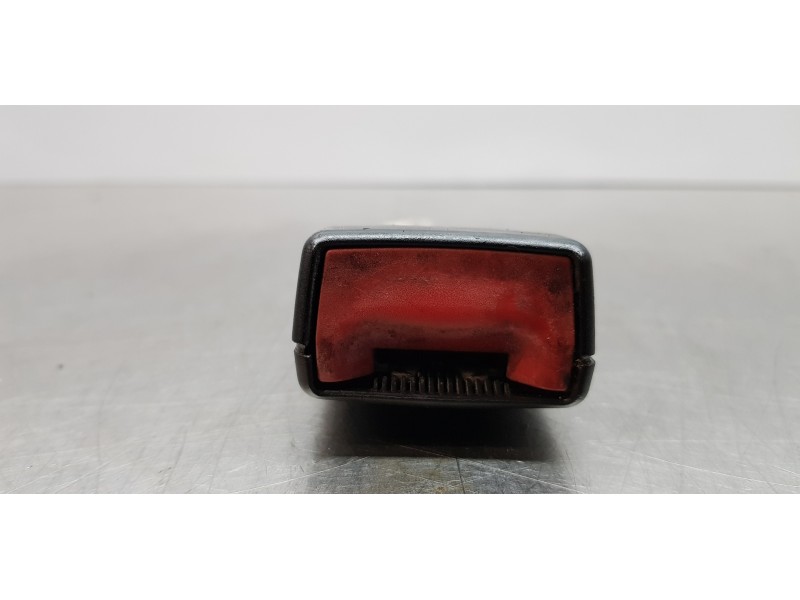 Recambio de pretensor airbag derecho para fiat doblo active referencia OEM IAM 735511969   Recambio de pretensor airbag derecho para fiat doblo active referencia OEM IAM 735511969