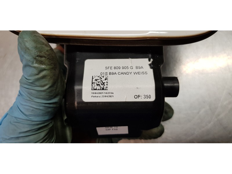 Recambio de tapa exterior combustible para seat leon sportstourer (kl8) xcellence referencia OEM IAM 5FE809905GGRU 5FE809905G 