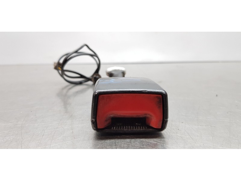 Recambio de pretensor airbag izquierdo para fiat doblo active referencia OEM IAM 735511973   Recambio de pretensor airbag izquierdo para fiat doblo active referencia OEM IAM 735511973