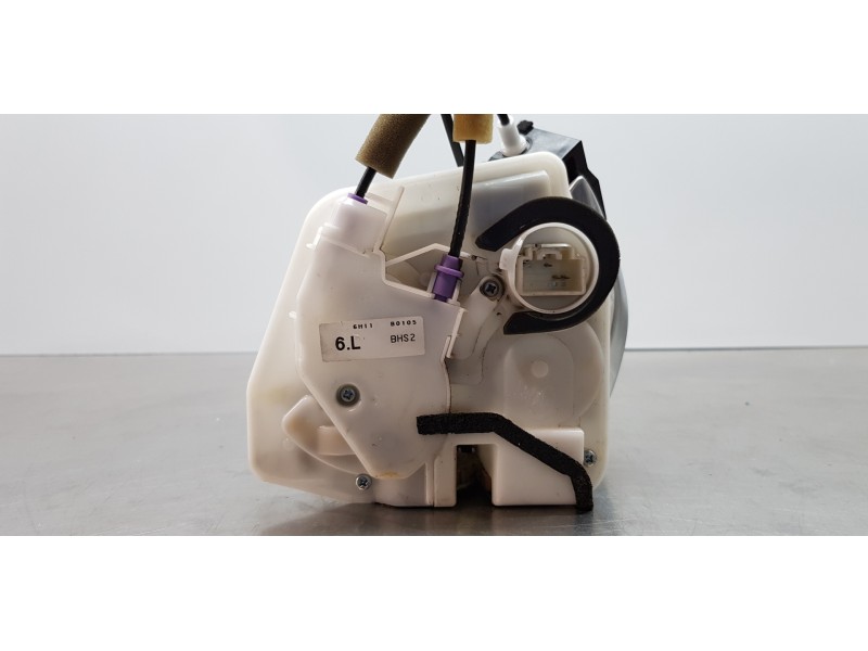 Recambio de cerradura puerta delantera derecha para mazda 3 lim. () luxury referencia OEM IAM BHS258310A  