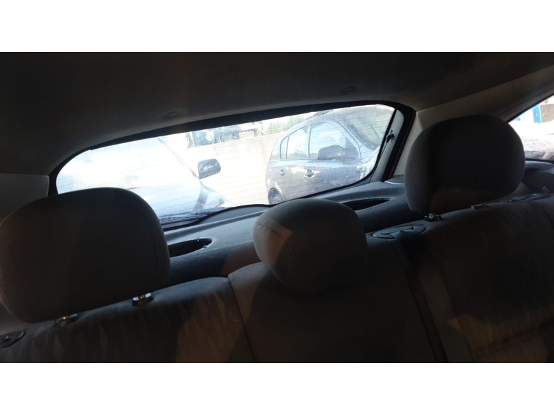 ford focus berlina (cak) del año 2002