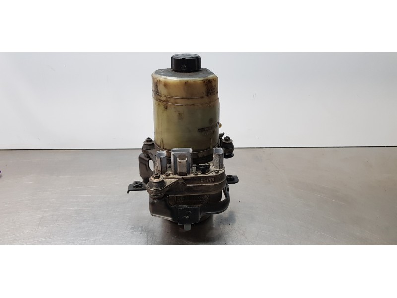 Recambio de bomba direccion para ford focus berlina (cap) ambiente (d) referencia OEM IAM 4M513K514BF   Recambio de bomba direccion para ford focus berlina (cap) ambiente (d) referencia OEM IAM 4M513K514BF