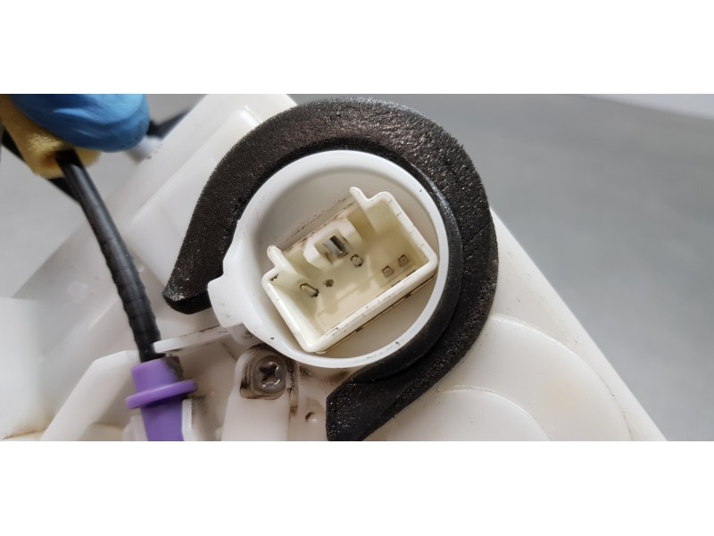 Recambio de cerradura puerta delantera derecha para mazda 3 lim. () luxury referencia OEM IAM BHS258310A  