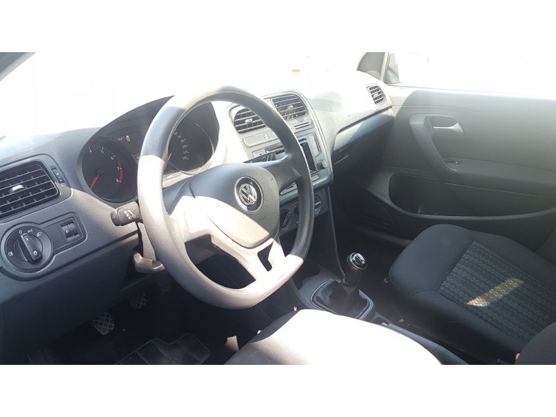 volkswagen polo (6c1) del año 2015