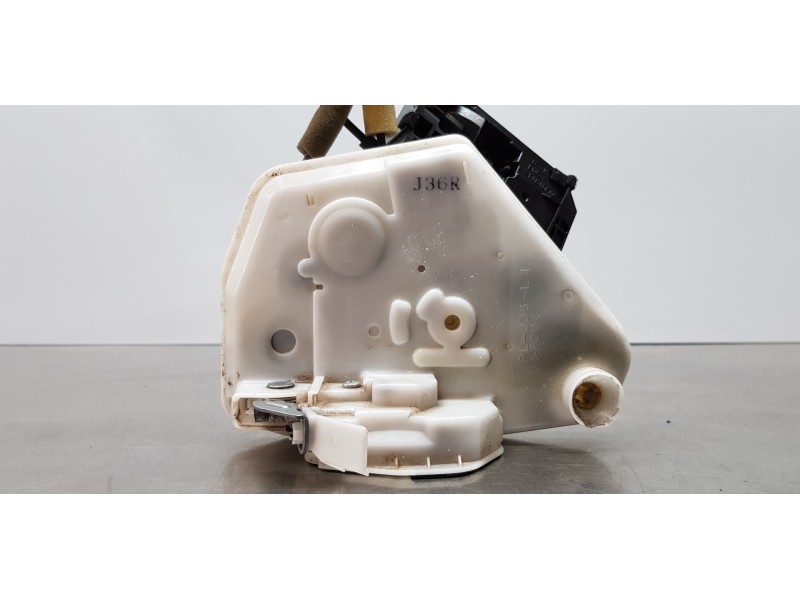 Recambio de cerradura puerta delantera izquierda para mazda 3 lim. () luxury referencia OEM IAM BHS259310A  