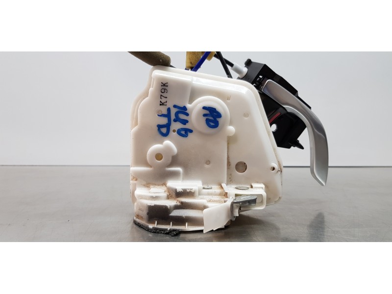 Recambio de cerradura puerta trasera derecha para mazda 3 lim. () luxury referencia OEM IAM BHN972310B  