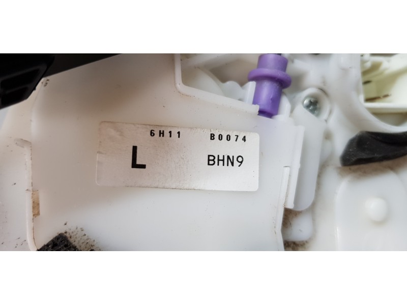 Recambio de cerradura puerta trasera derecha para mazda 3 lim. () luxury referencia OEM IAM BHN972310B  