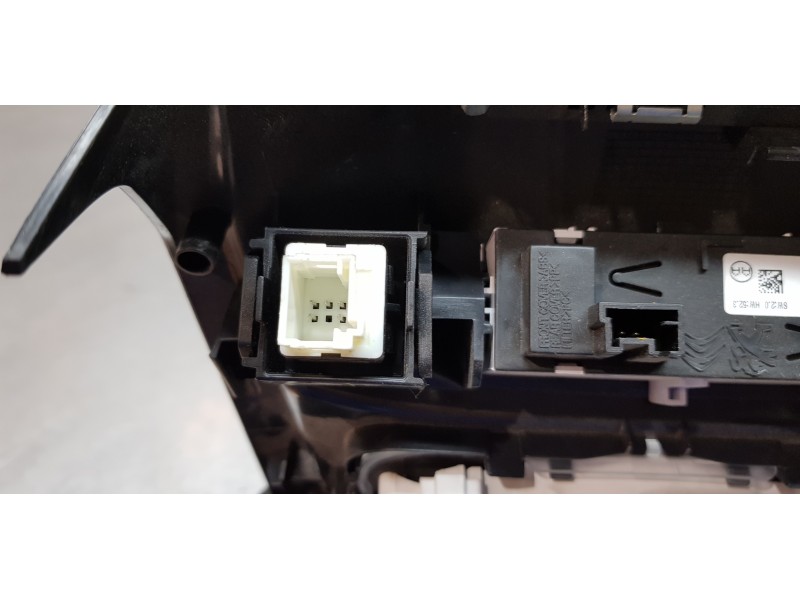 Recambio de luz interior para peugeot 3008 style referencia OEM IAM 96781446ZD   Recambio de luz interior para peugeot 3008 style referencia OEM IAM 96781446ZD