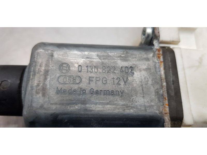 Recambio de elevalunas delantero izquierdo para bmw serie 3 cabrio (e93) 320i referencia OEM IAM 51337193455 0130822402  Recambio de elevalunas delantero izquierdo para bmw serie 3 cabrio (e93) 320i referencia OEM IAM 51337193455 0130822402