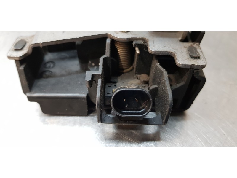 Recambio de cerradura puerta delantera derecha para volkswagen caddy ka/kb (2k) furg. referencia OEM IAM 3B1837016   Recambio de cerradura puerta delantera derecha para volkswagen caddy ka/kb (2k) furg. referencia OEM IAM 3B1837016