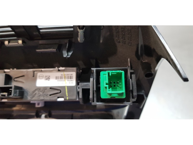 Recambio de luz interior para peugeot 3008 style referencia OEM IAM 96781446ZD   Recambio de luz interior para peugeot 3008 style referencia OEM IAM 96781446ZD