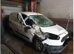 ford transit courier del año 2015 2