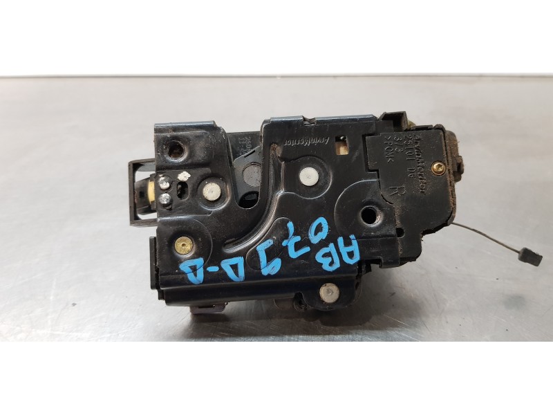 Recambio de cerradura puerta delantera derecha para volkswagen caddy ka/kb (2k) furg. referencia OEM IAM 3B1837016   Recambio de cerradura puerta delantera derecha para volkswagen caddy ka/kb (2k) furg. referencia OEM IAM 3B1837016