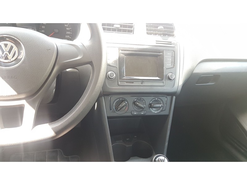 volkswagen polo (6c1) del año 2015