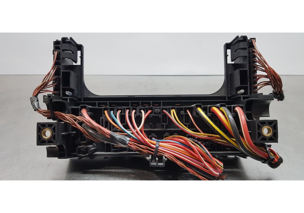 Recambio de caja reles / fusibles para mercedes clase b (w245) 150 special edition (245.231) referencia OEM IAM A1695450001   Recambio de caja reles / fusibles para mercedes clase b (w245) 150 special edition (245.231) referencia OEM IAM A1695450001