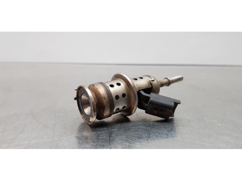 Recambio de inyector para peugeot boxer furgón gran volumen 335 l3h3 pro bluehdi 130 referencia OEM IAM 9801187080  